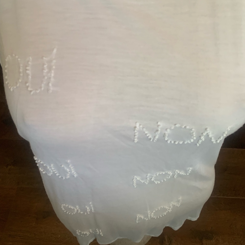 Press Blouse - Picture 3 of 4